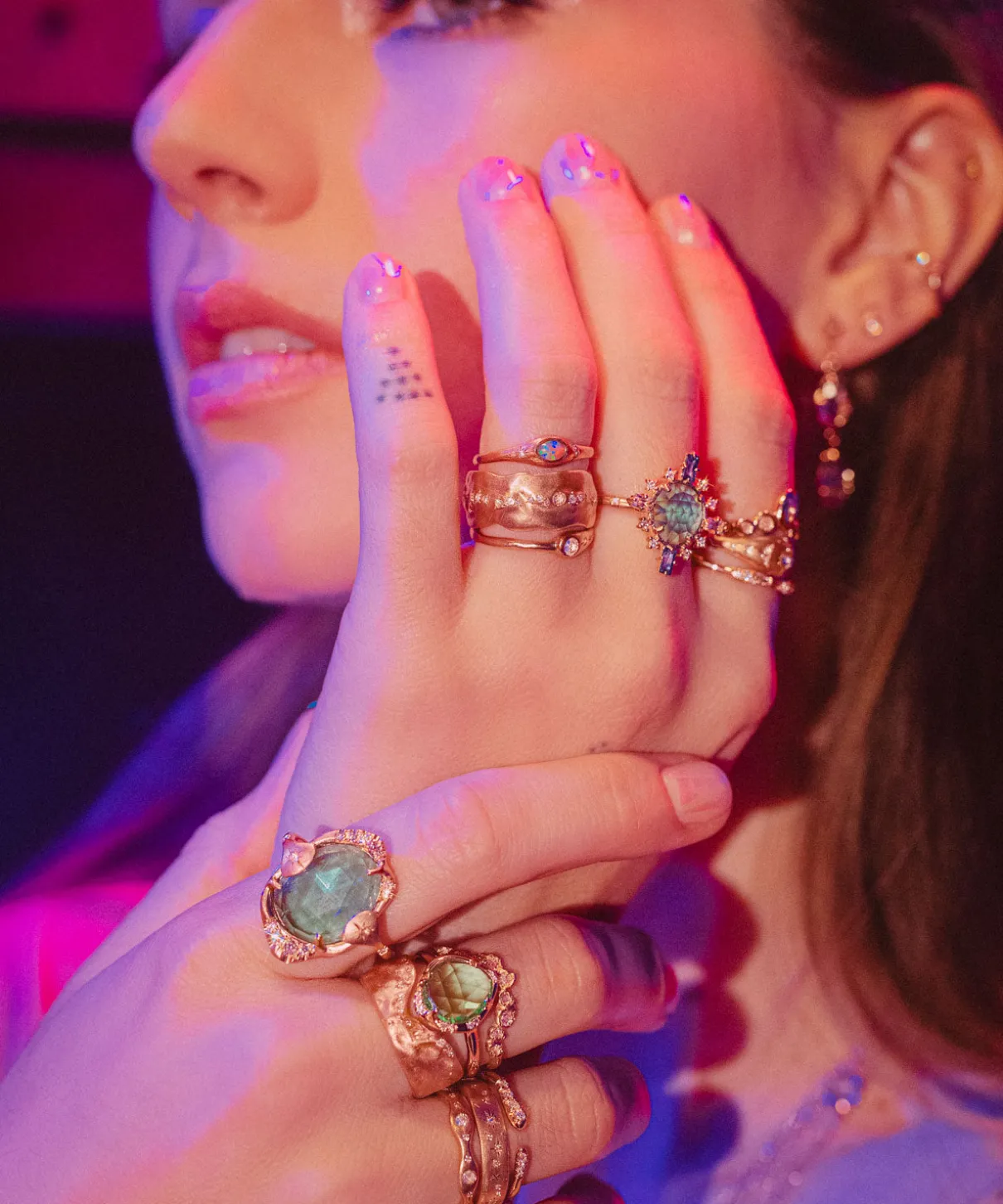 Aphenos Teal Sapphire Ring