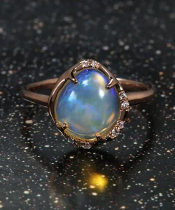 Aphenos Whispering Flash Crystal Opal Ring