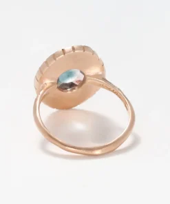 Eggular Light Ring
