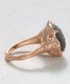 La Fleur del Lune Ring